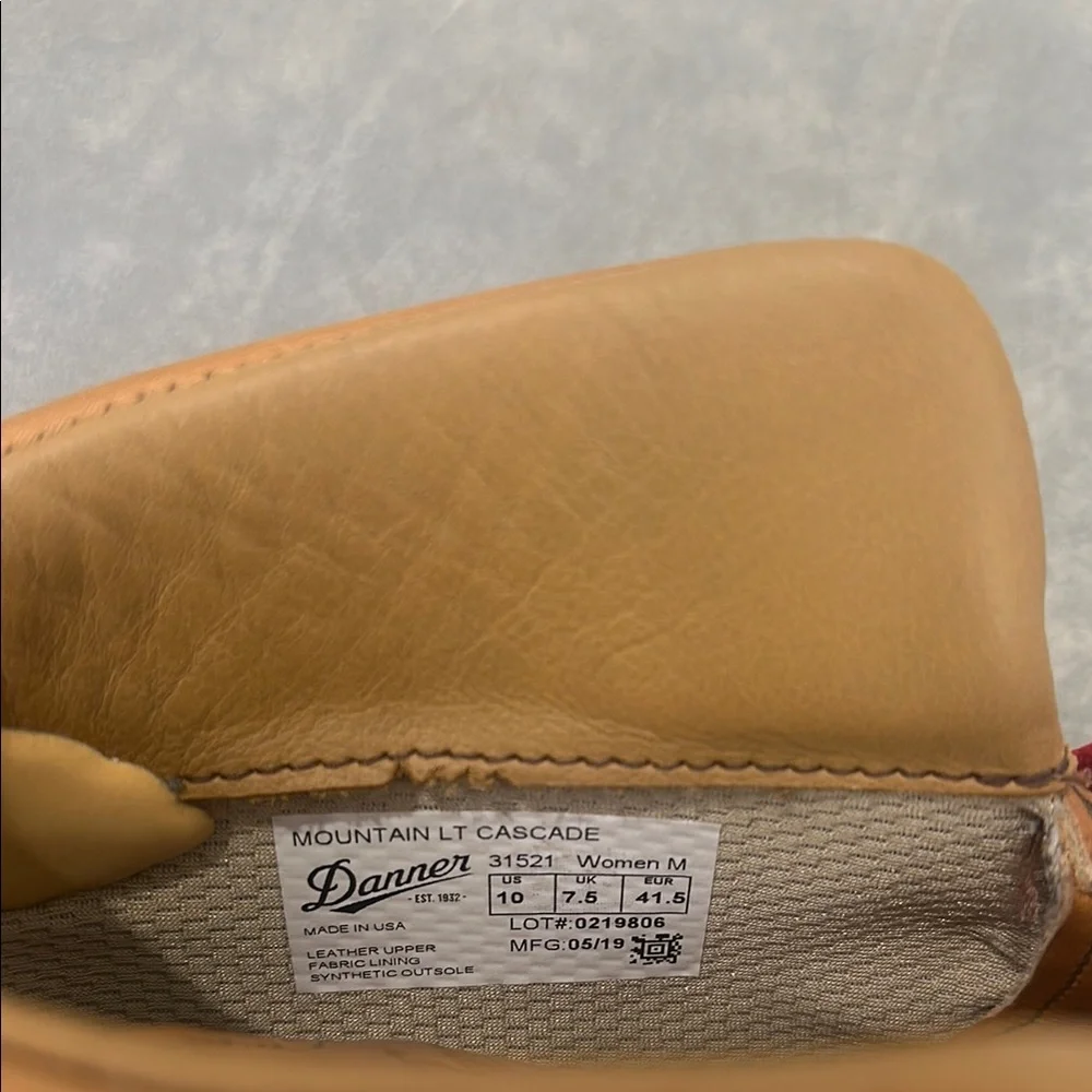 Danner Tan Leather Boots with Red Laces - Picture 7 of 9